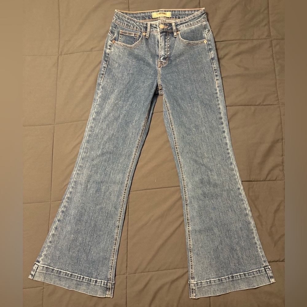 Rock&Roll Denim High-rise 
Welt pocket trouser
